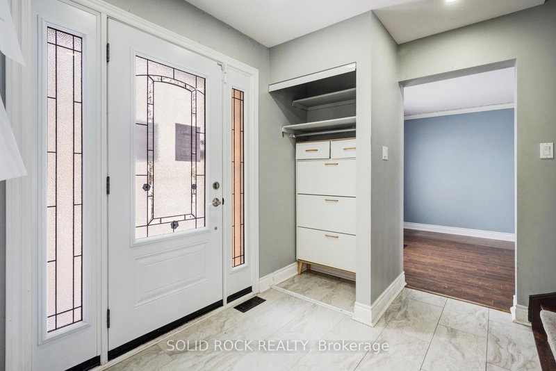 12 Torrance Wood, Brampton, L6Y 2N3 | Image 3