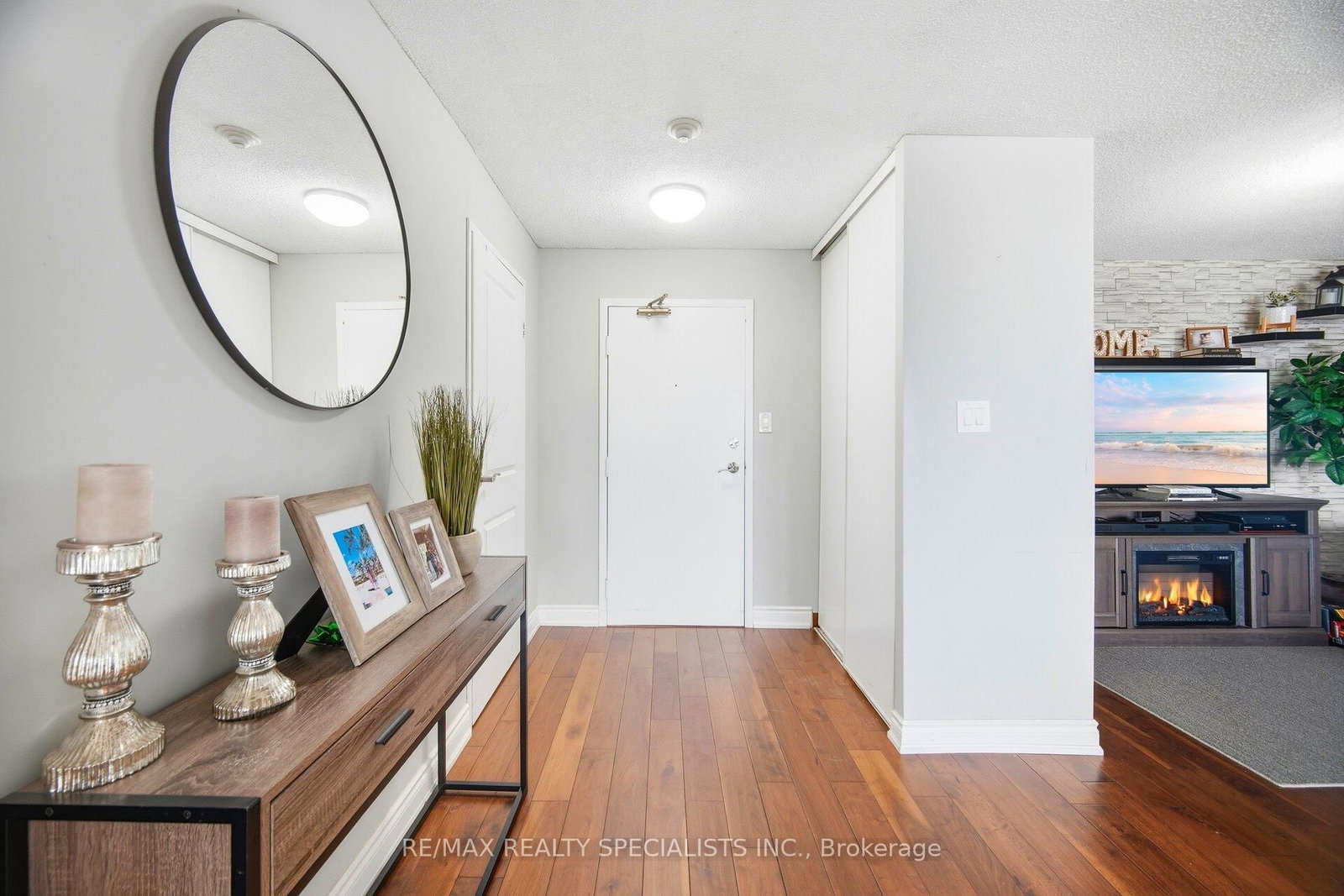 1 Rowntree Road, Unit 611 - Photo 14