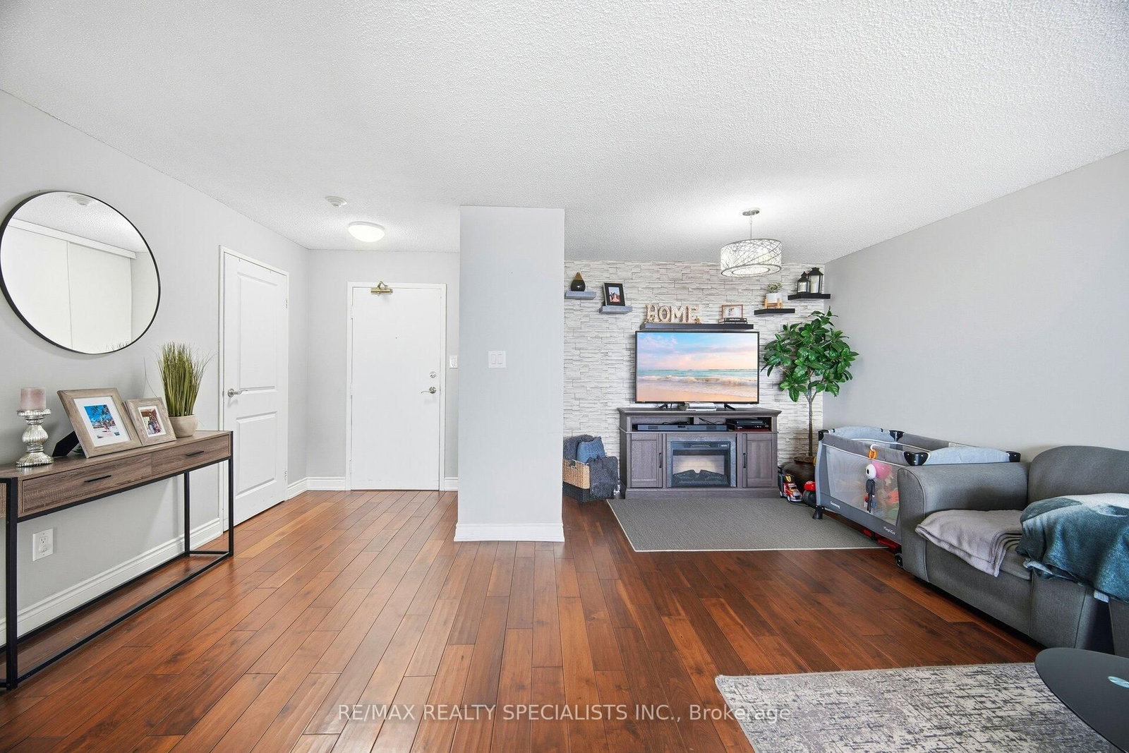 1 Rowntree Road, Unit 611 - Photo 16