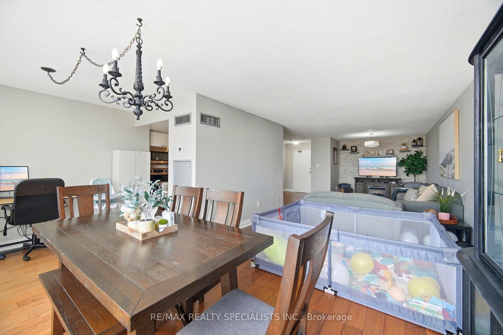 1 Rowntree Road, Unit 611 - Photo 22