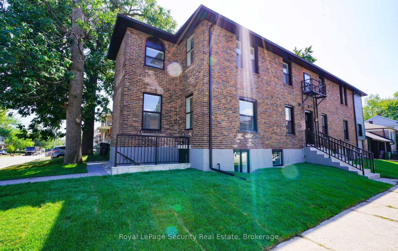 92 Twelfth Street, Unit 5