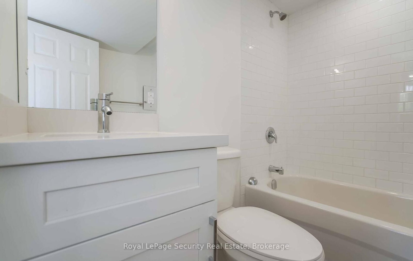 Semi-Detached House for lease at 5-92 Twelfth Street, Toronto, Ontario, M8V 3H1 - New Toronto - MLS: W12981848