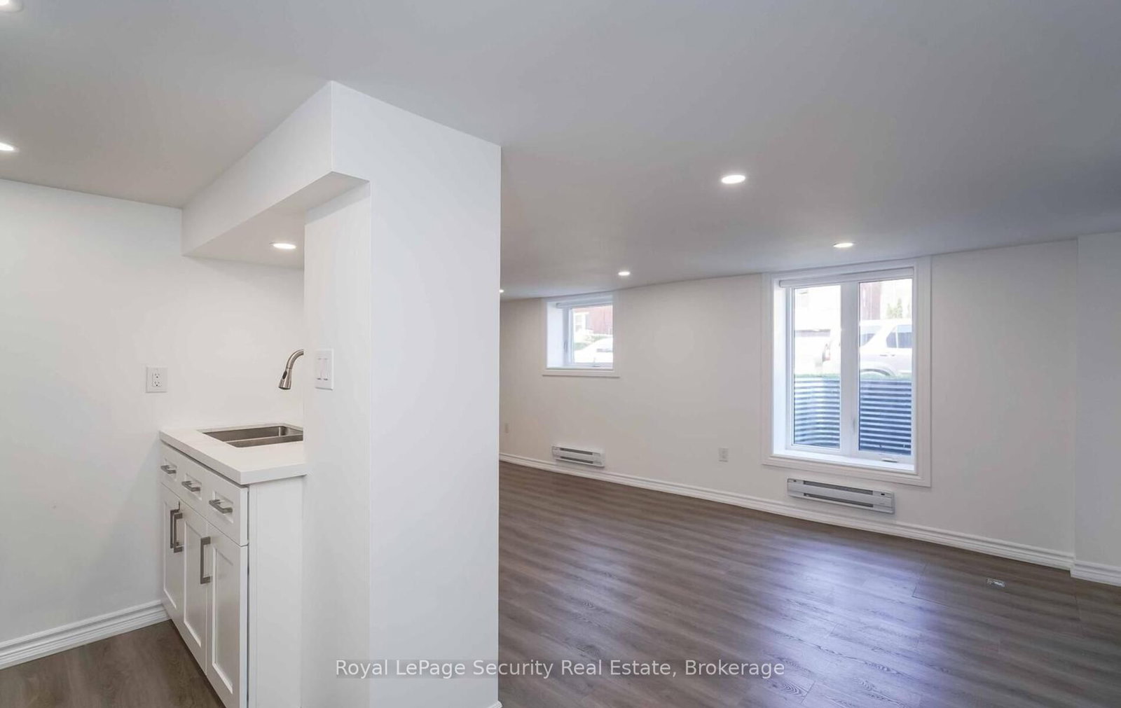 Semi-Detached House for lease at 5-92 Twelfth Street, Toronto, Ontario, M8V 3H1 - New Toronto - MLS: W12981848