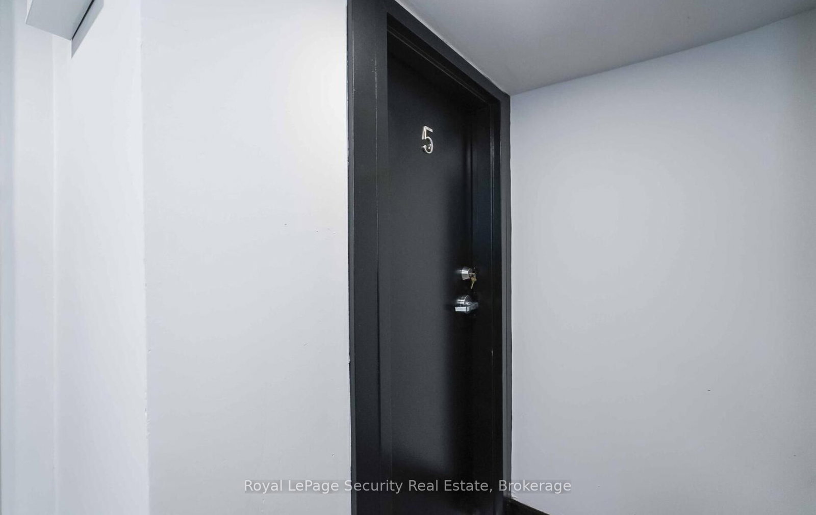 92 Twelfth Street, Unit 5 - Photo 6