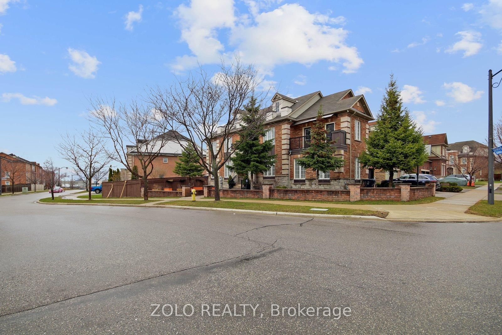 Detached House for lease at 16 Sergio Marchi (Lower) Street, Toronto, Ontario, M3L 0B7 - Downsview-Roding-CFB - MLS: W12981930