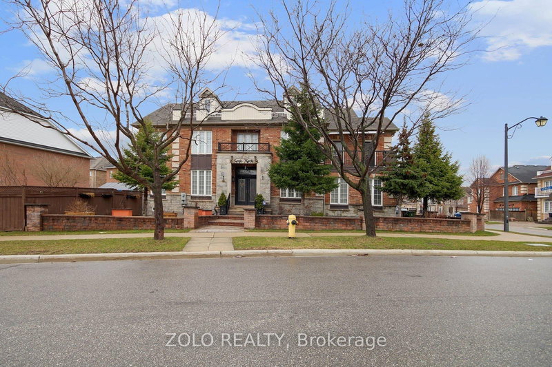 16 Sergio Marchi (Lower) St, Toronto, M3L 0B7 | Image 2