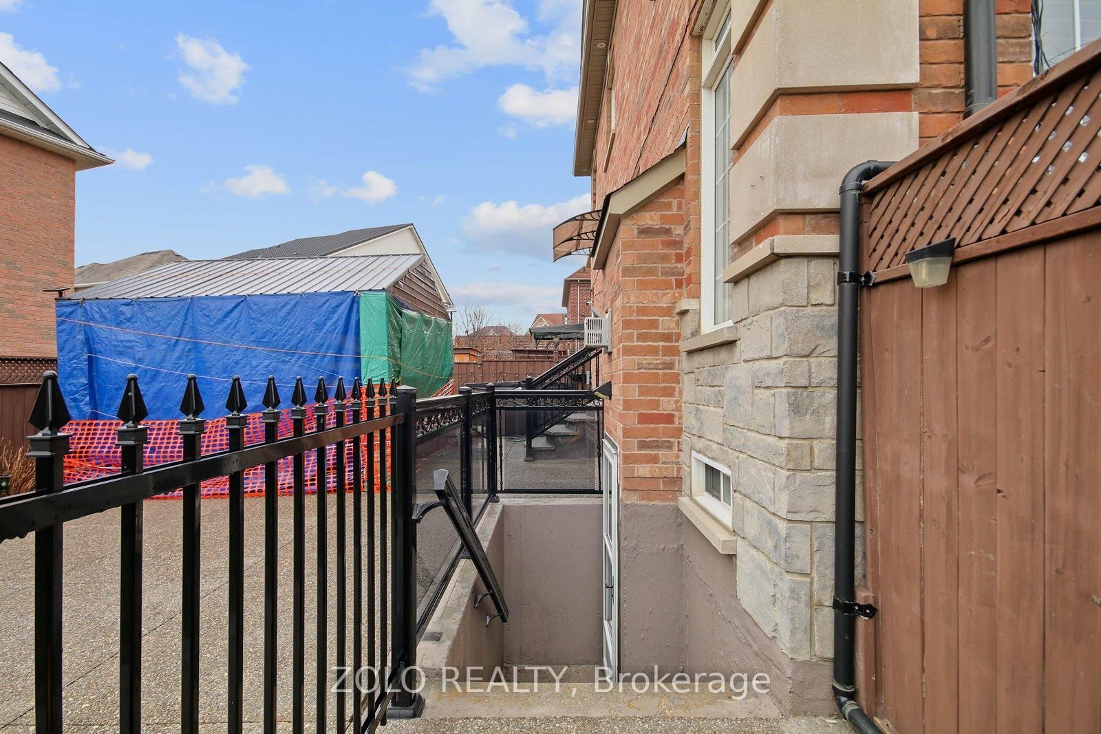 Detached House for lease at 16 Sergio Marchi (Lower) Street, Toronto, Ontario, M3L 0B7 - Downsview-Roding-CFB - MLS: W12981930