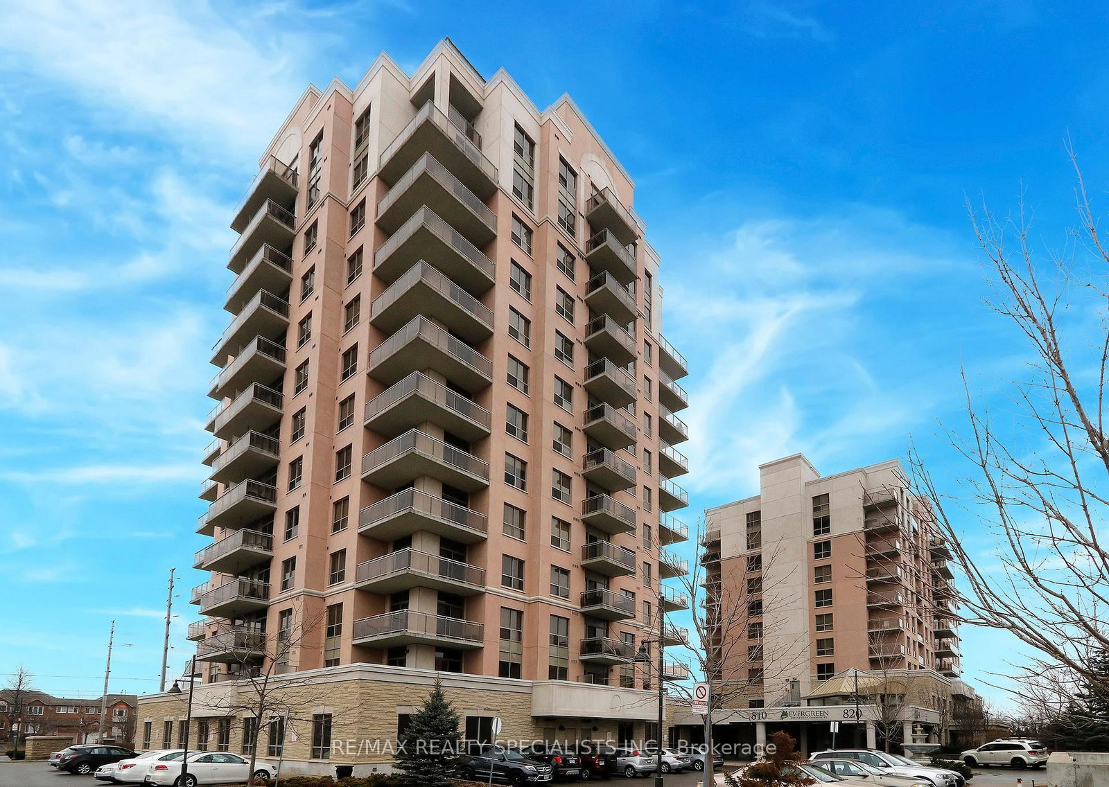 810 Scollard Court, Unit 809