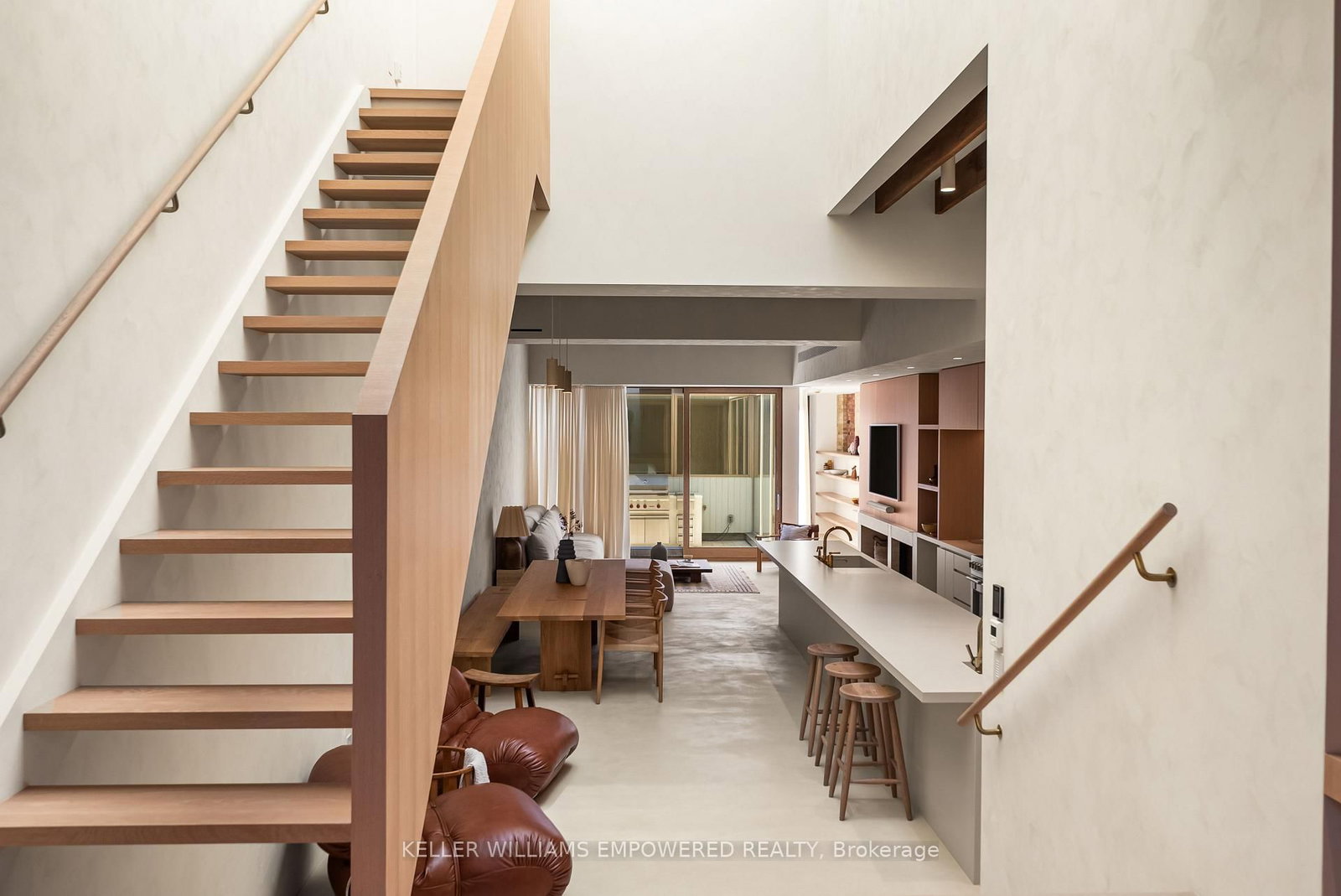 722 Lansdowne Avenue, Unit 1 - Photo 4