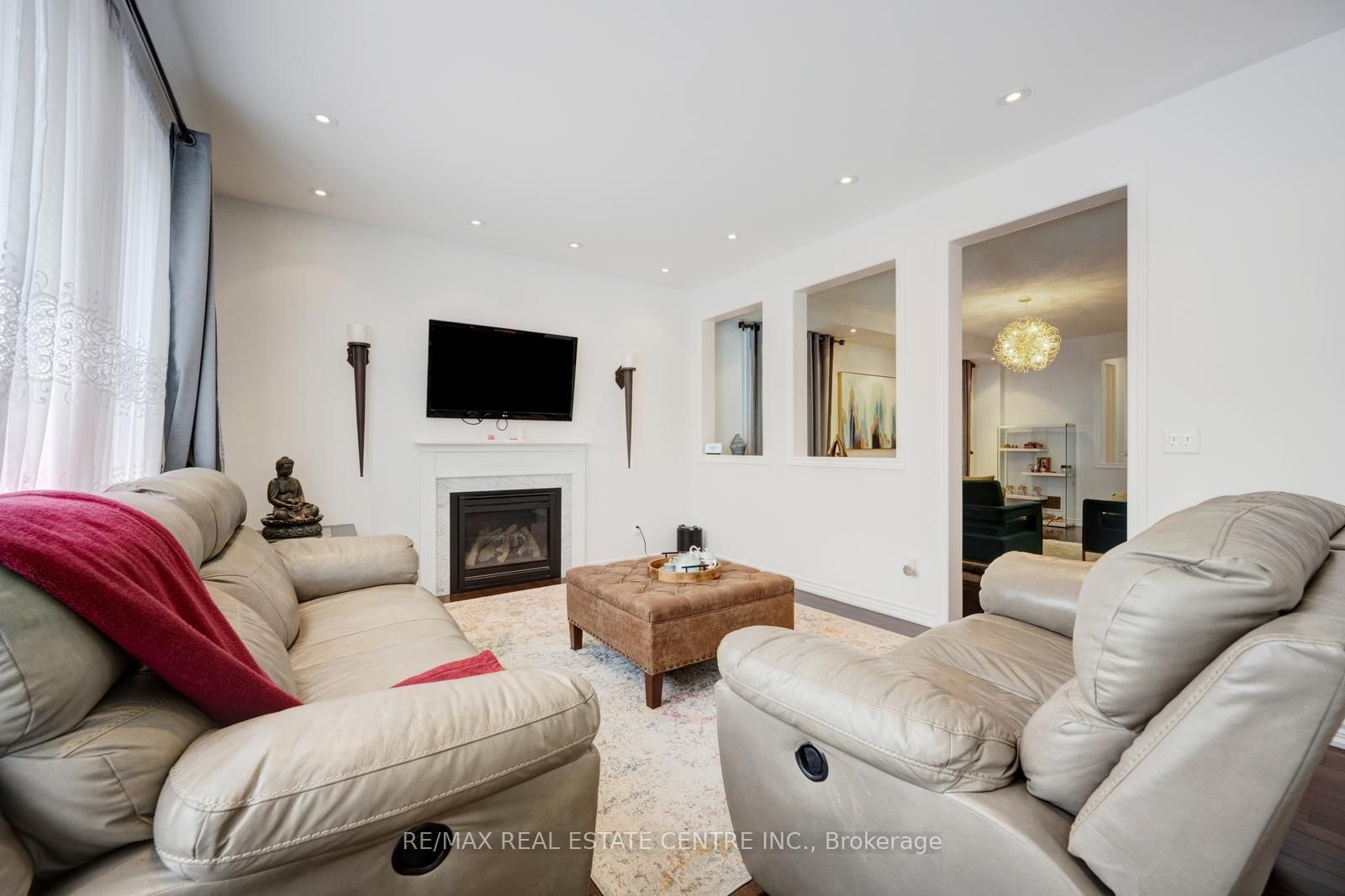 Detached House for sale at 19 Mediterranean Crescent, Brampton, Ontario, N9V 3X6 - Bram West - MLS: W12982008