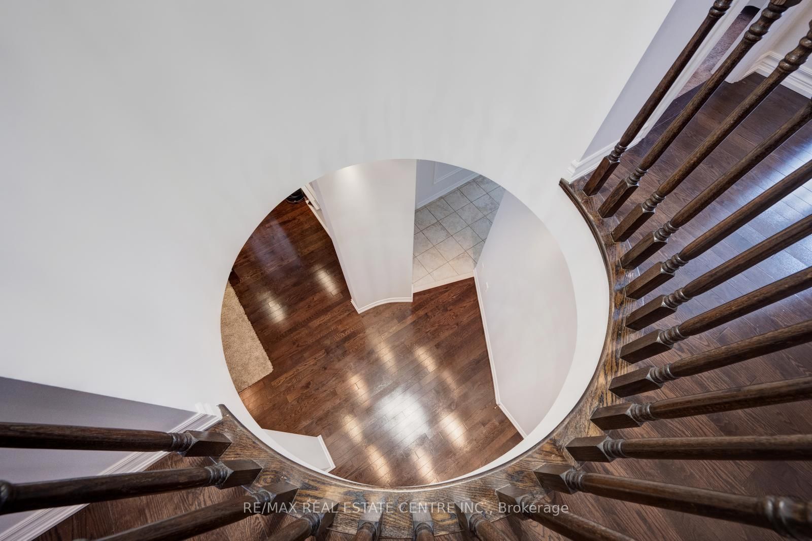 Detached House for sale at 19 Mediterranean Crescent, Brampton, Ontario, N9V 3X6 - Bram West - MLS: W12982008