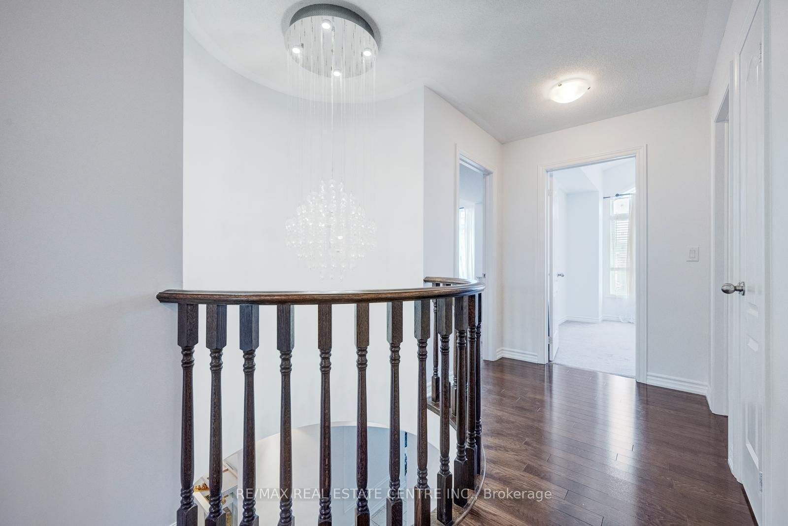 Detached House for sale at 19 Mediterranean Crescent, Brampton, Ontario, N9V 3X6 - Bram West - MLS: W12982008