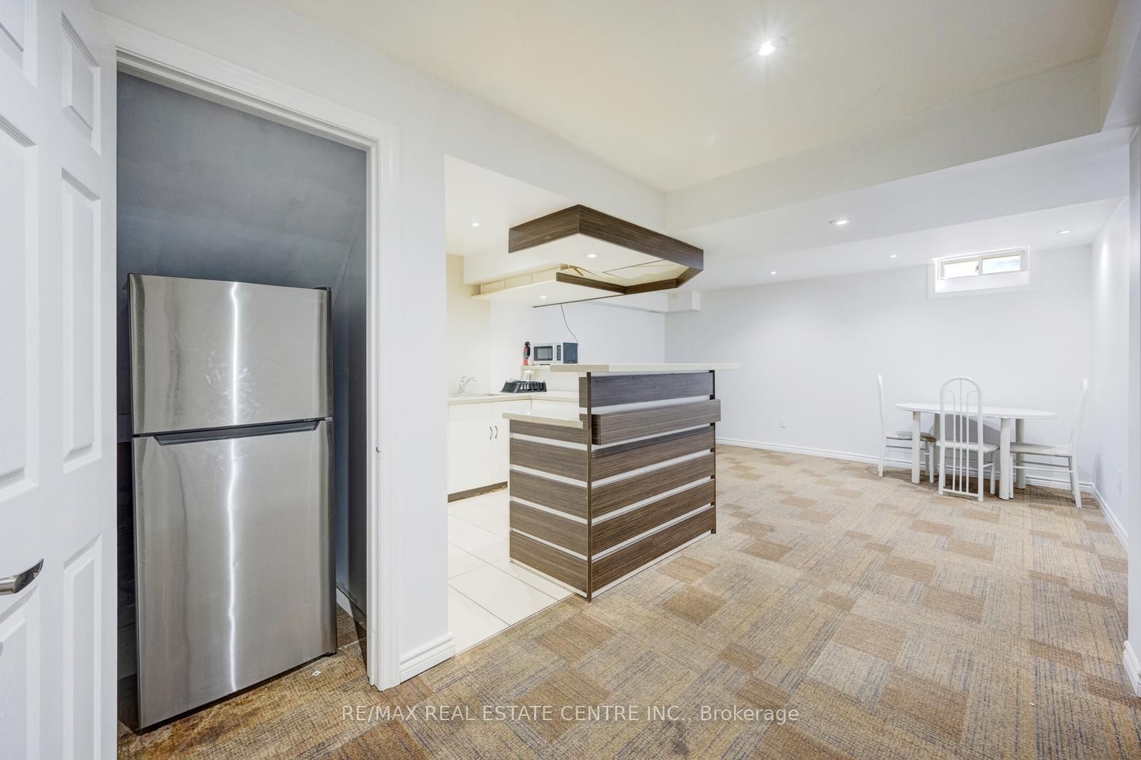 Detached House for sale at 19 Mediterranean Crescent, Brampton, Ontario, N9V 3X6 - Bram West - MLS: W12982008