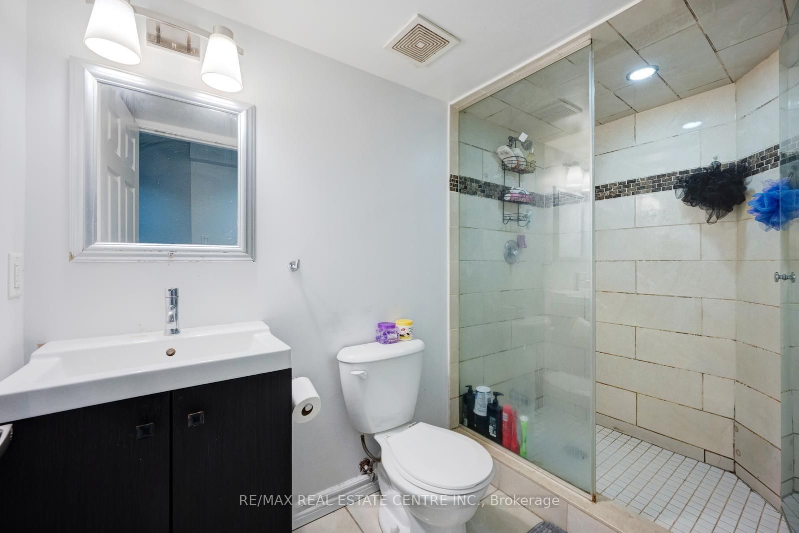 Detached House for sale at 19 Mediterranean Crescent, Brampton, Ontario, N9V 3X6 - Bram West - MLS: W12982008