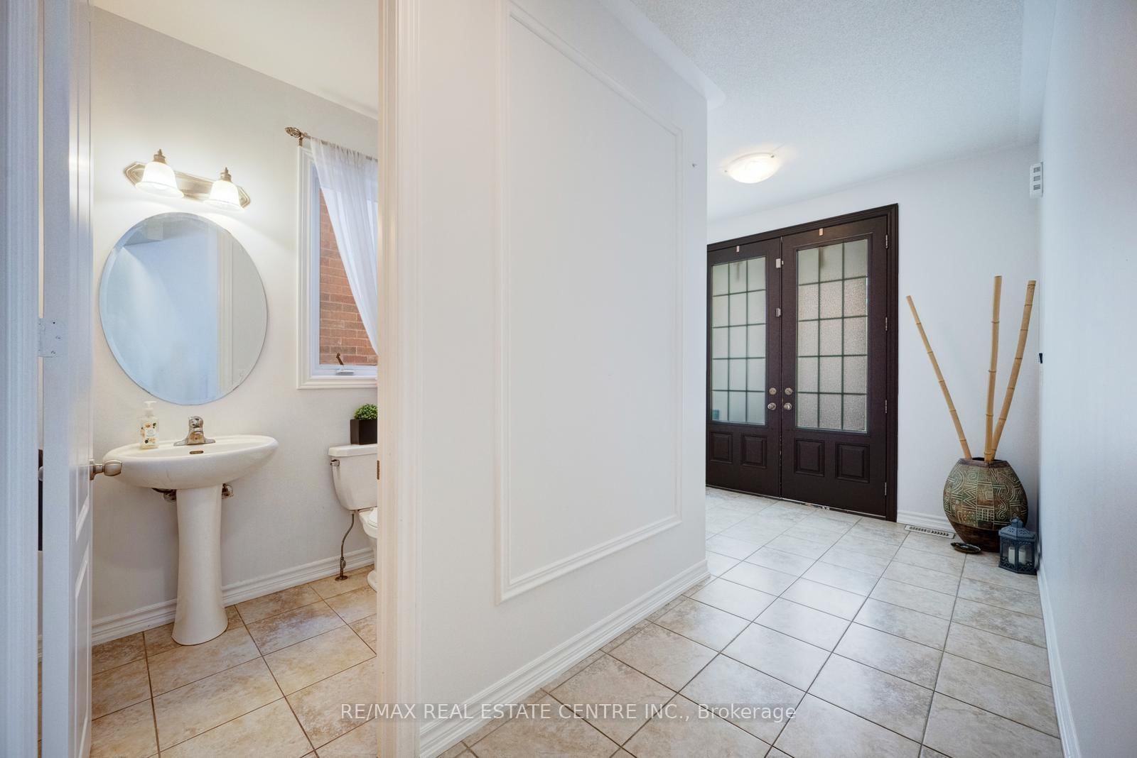 Detached House for sale at 19 Mediterranean Crescent, Brampton, Ontario, N9V 3X6 - Bram West - MLS: W12982008