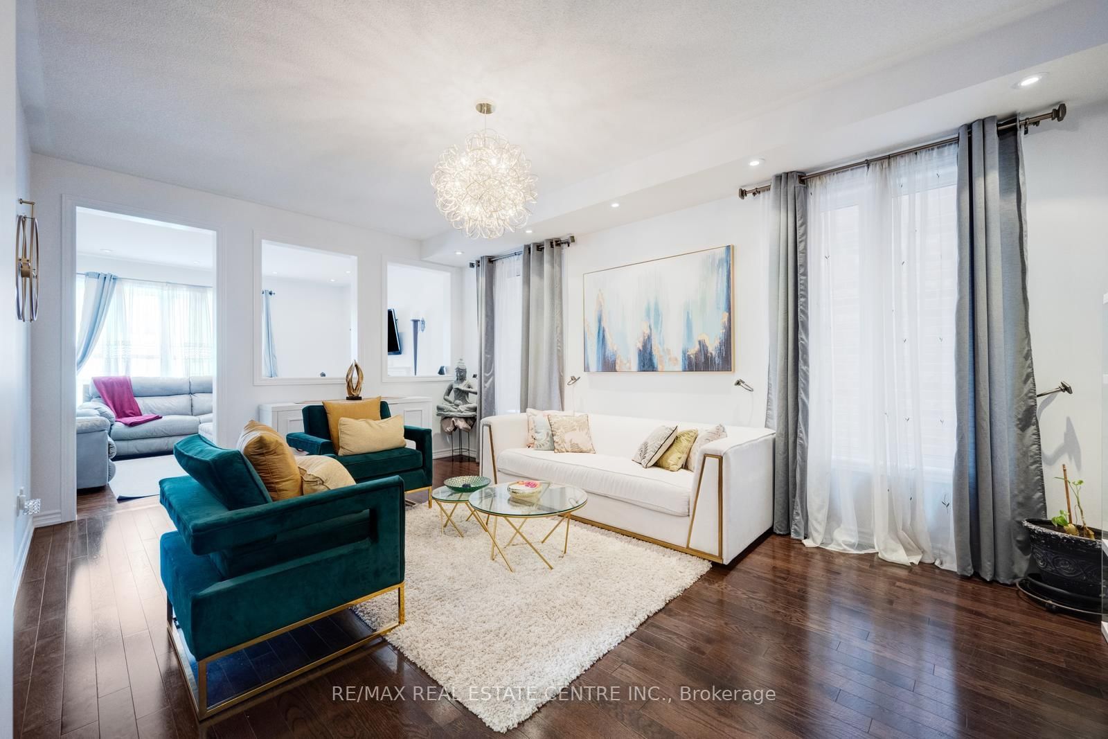 Detached House for sale at 19 Mediterranean Crescent, Brampton, Ontario, N9V 3X6 - Bram West - MLS: W12982008