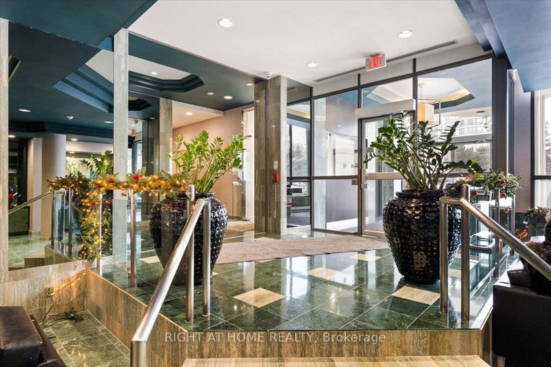 1105 - 4450 Tucana Crt, Mississauga, L5R 3R4 | Image 3