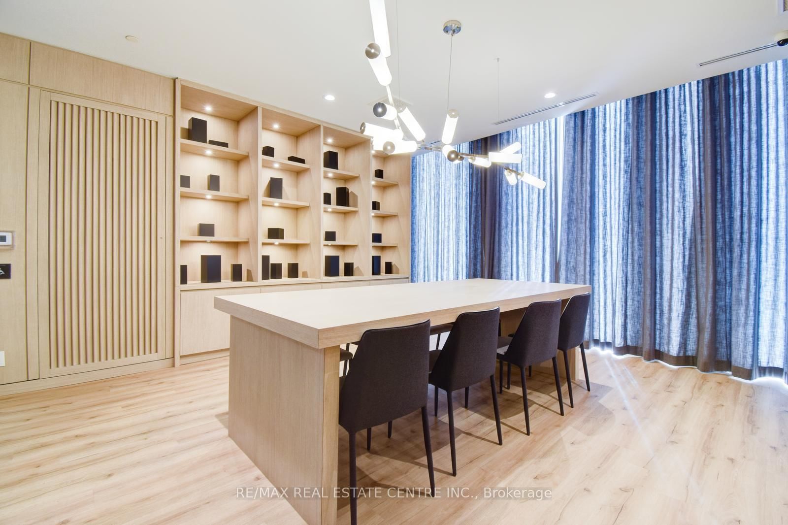 215 Veterans Drive, Unit 202 - Photo 37