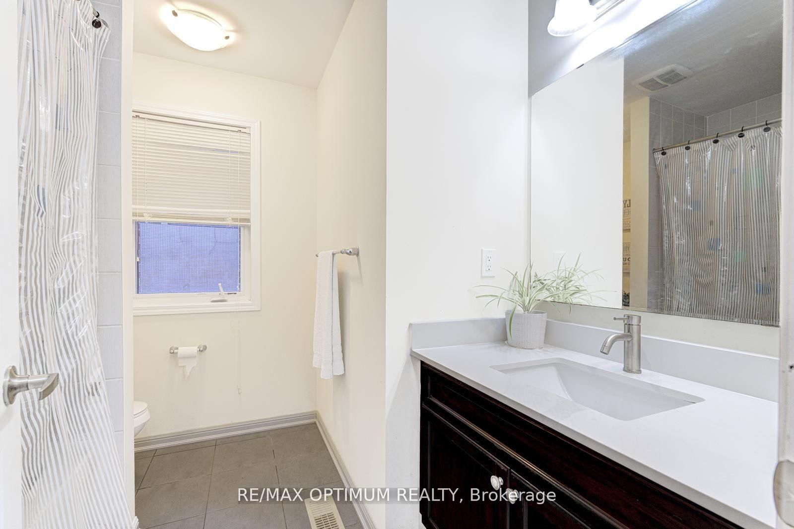 Detached House for sale at 233 Lockwood Road, Brampton, Ontario, L6Y 4Y1 - Fletcher's West - MLS: W12982124