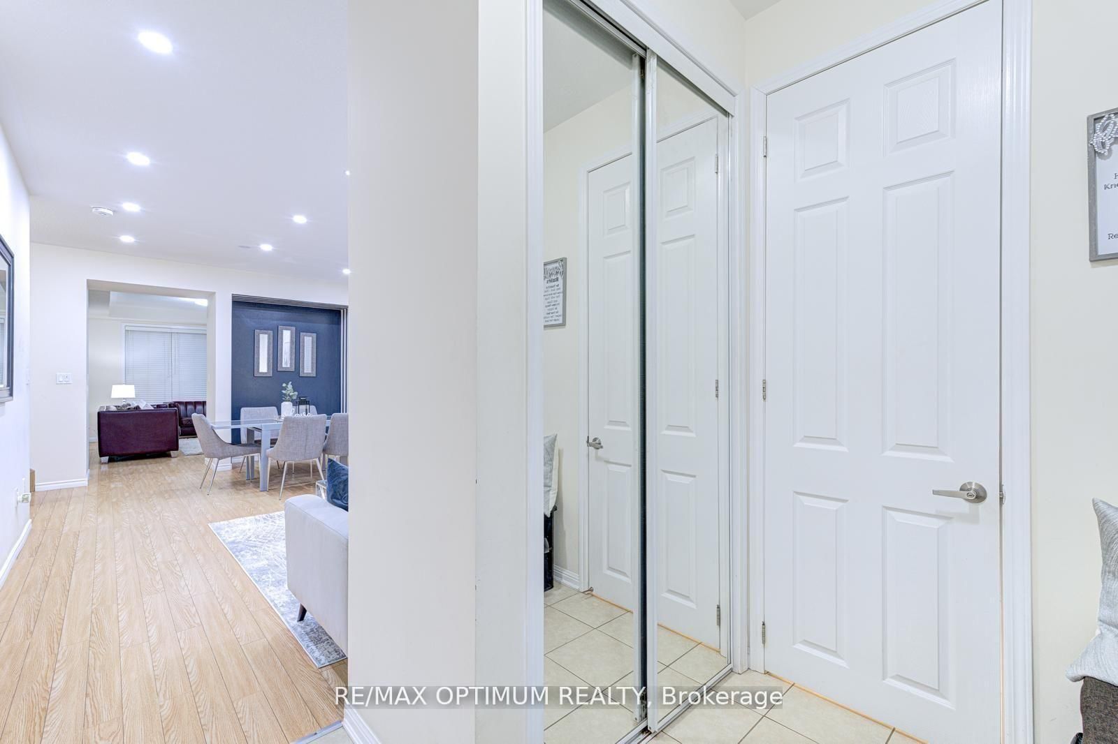 Detached House for sale at 233 Lockwood Road, Brampton, Ontario, L6Y 4Y1 - Fletcher's West - MLS: W12982124