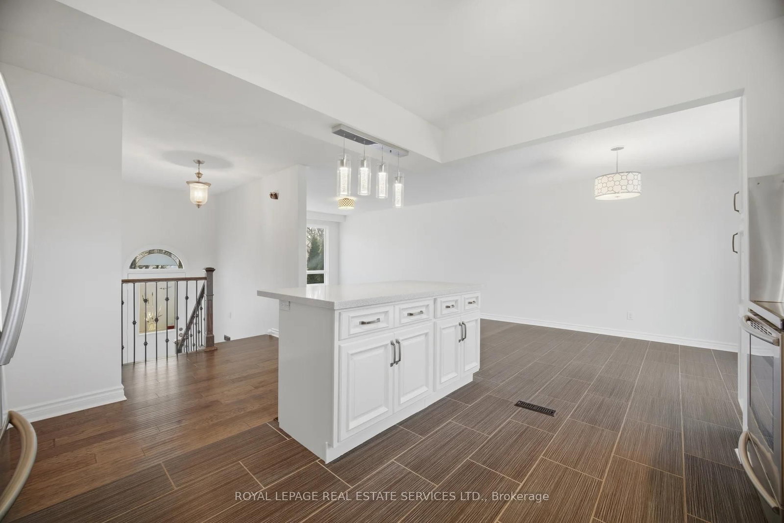 Detached House for sale at 142 Osborne Crescent, Oakville, Ontario, L6M 1G1 - College Park - MLS: W12982136