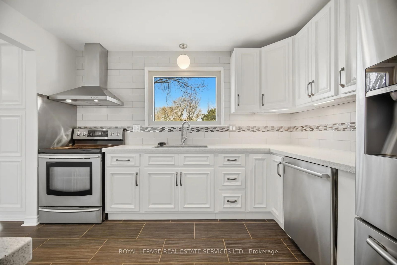 Detached House for sale at 142 Osborne Crescent, Oakville, Ontario, L6M 1G1 - College Park - MLS: W12982136