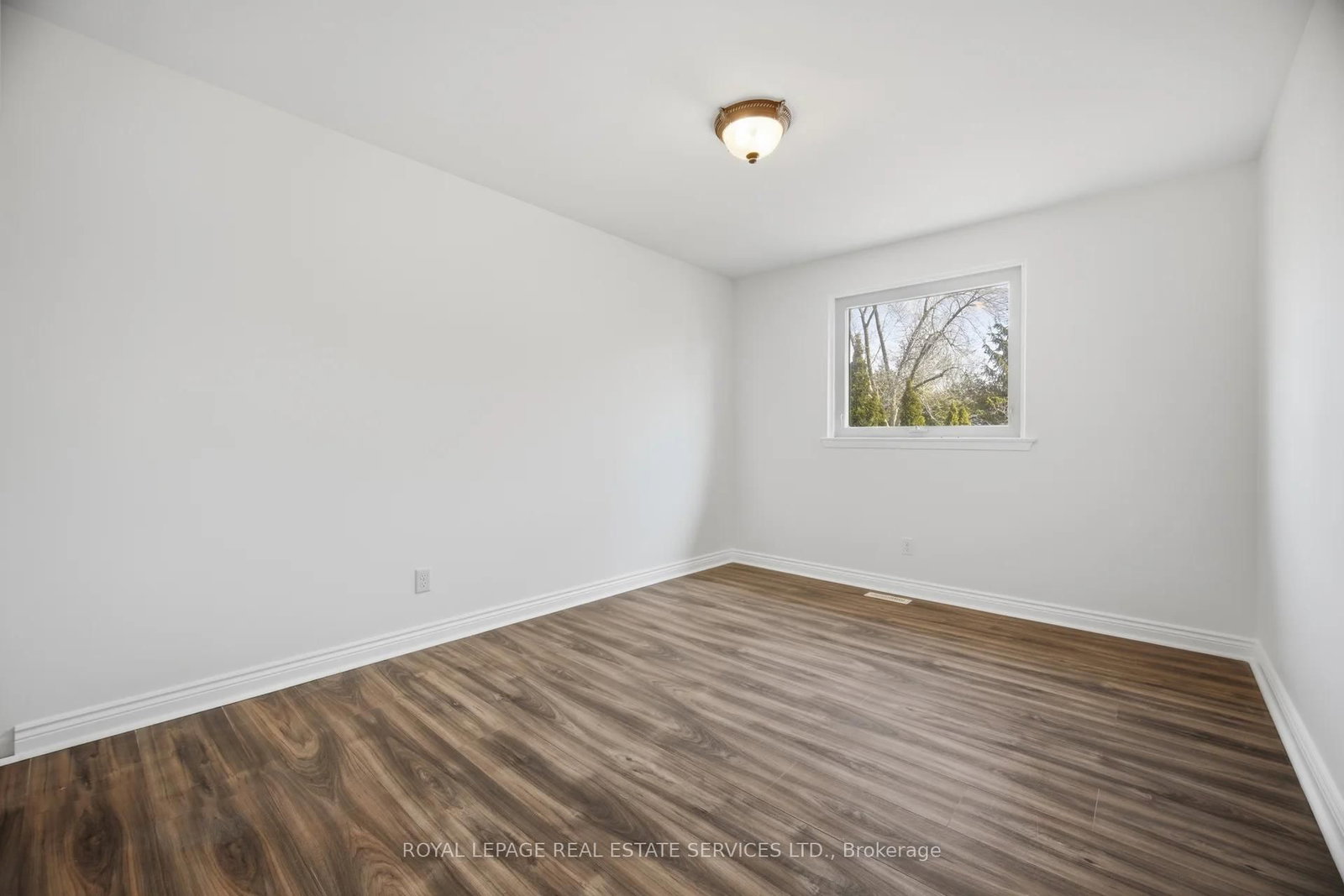 Detached House for sale at 142 Osborne Crescent, Oakville, Ontario, L6M 1G1 - College Park - MLS: W12982136