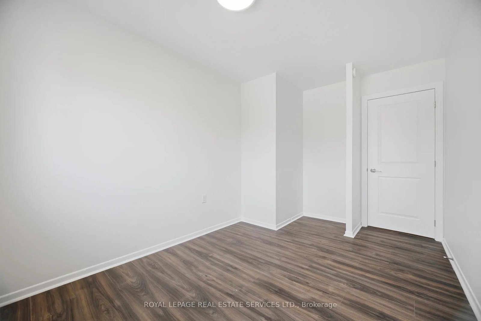 Detached House for sale at 142 Osborne Crescent, Oakville, Ontario, L6M 1G1 - College Park - MLS: W12982136