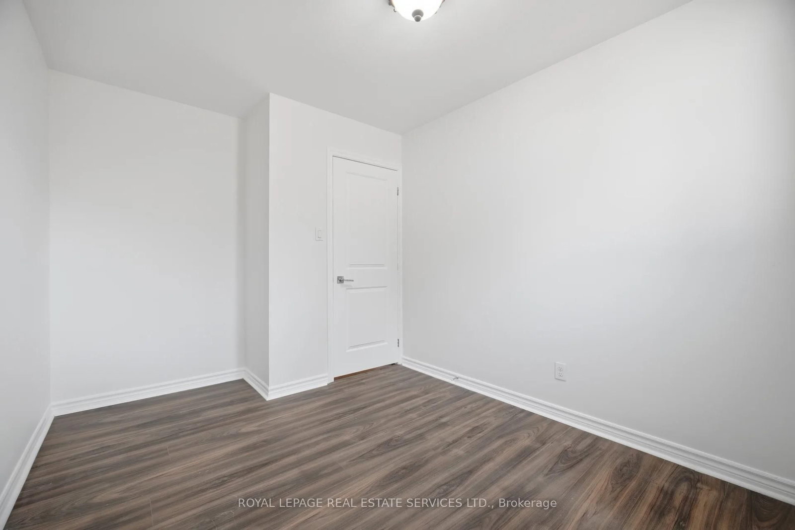 Detached House for sale at 142 Osborne Crescent, Oakville, Ontario, L6M 1G1 - College Park - MLS: W12982136