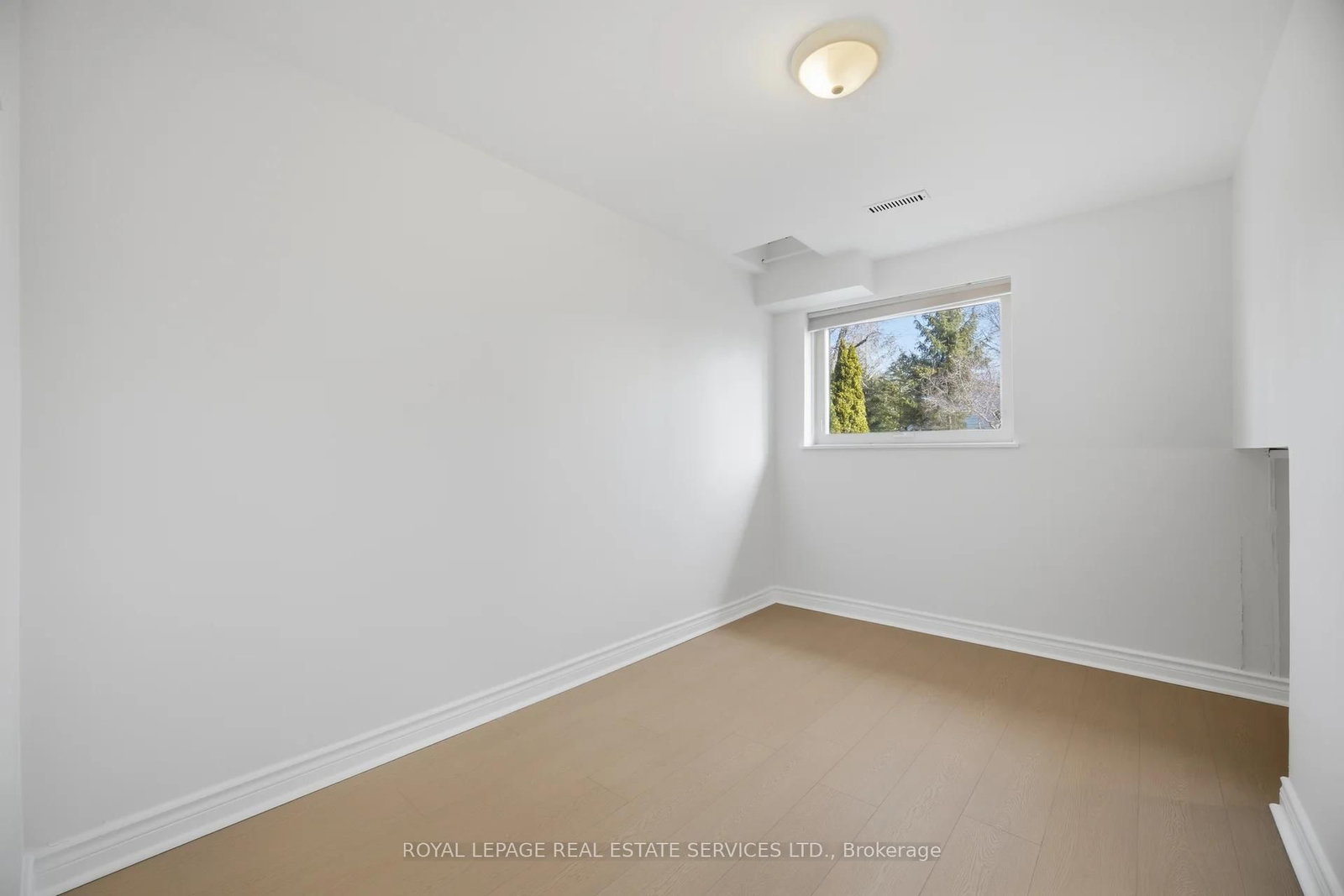 Detached House for sale at 142 Osborne Crescent, Oakville, Ontario, L6M 1G1 - College Park - MLS: W12982136