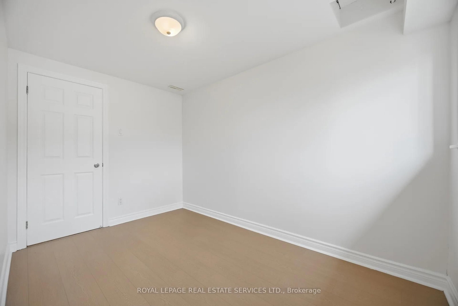 Detached House for sale at 142 Osborne Crescent, Oakville, Ontario, L6M 1G1 - College Park - MLS: W12982136