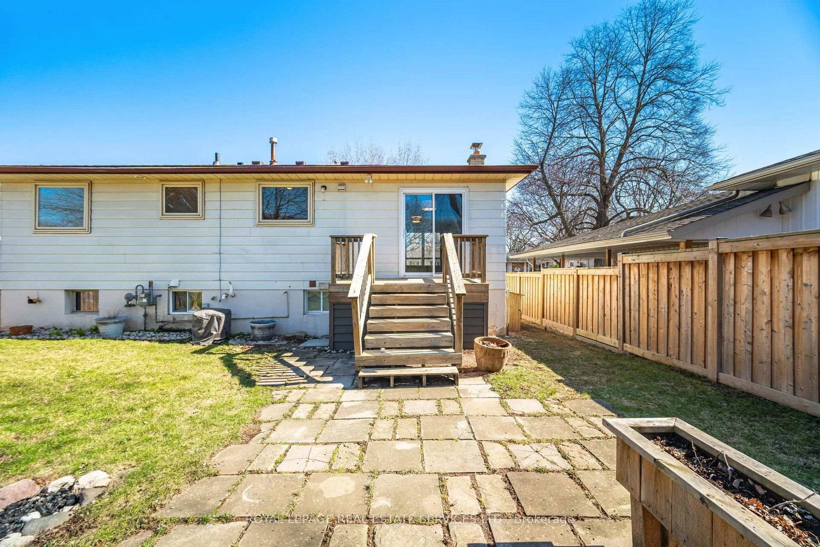 Detached House for sale at 142 Osborne Crescent, Oakville, Ontario, L6M 1G1 - College Park - MLS: W12982136