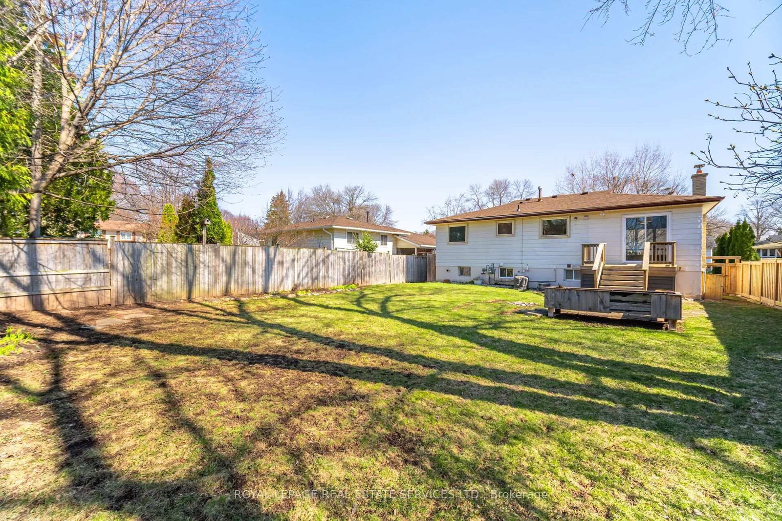 Detached House for sale at 142 Osborne Crescent, Oakville, Ontario, L6M 1G1 - College Park - MLS: W12982136