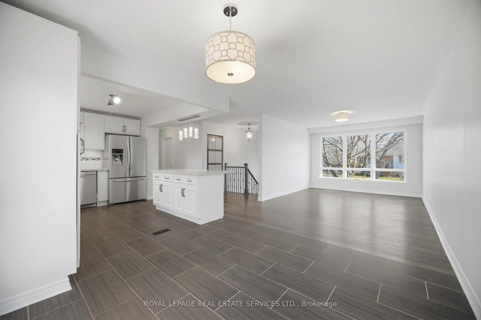 Detached House for sale at 142 Osborne Crescent, Oakville, Ontario, L6M 1G1 - College Park - MLS: W12982136