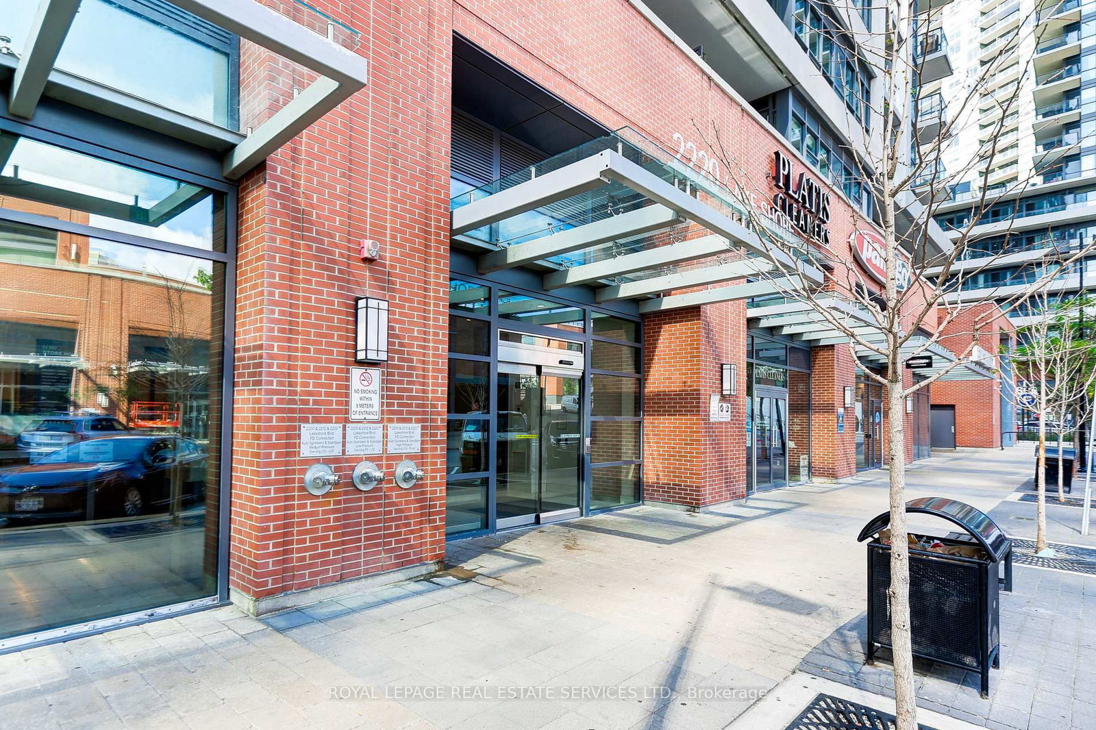 2220 Lakeshore Boulevard W, Unit 3907 - Photo 4