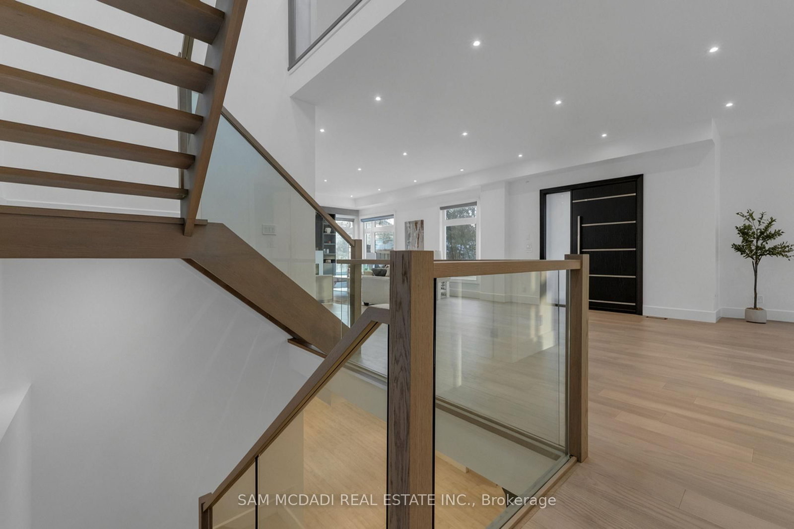 1050 Edgeleigh Avenue - Photo 10