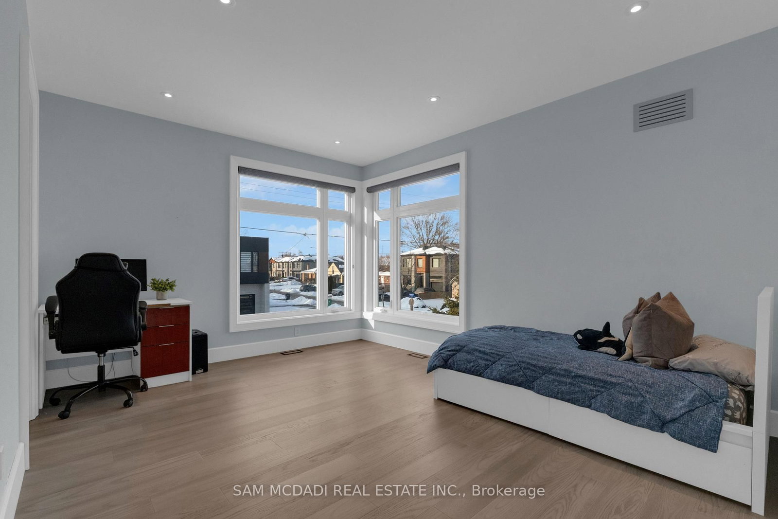 1050 Edgeleigh Avenue - Photo 16