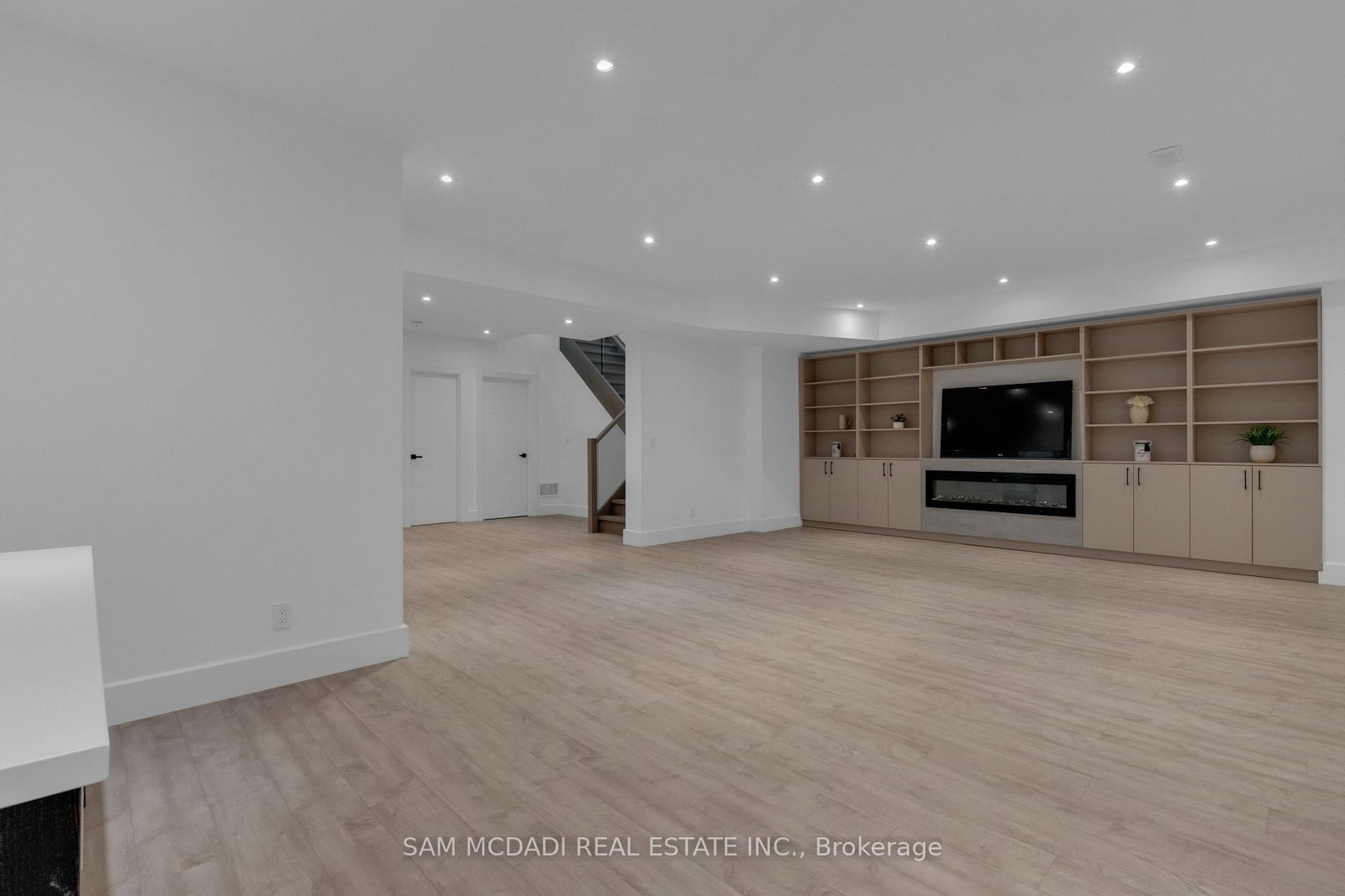 1050 Edgeleigh Avenue - Photo 31