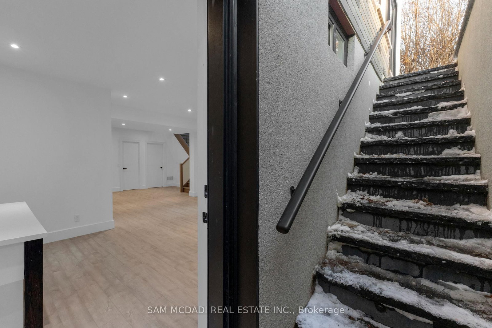 1050 Edgeleigh Avenue - Photo 36