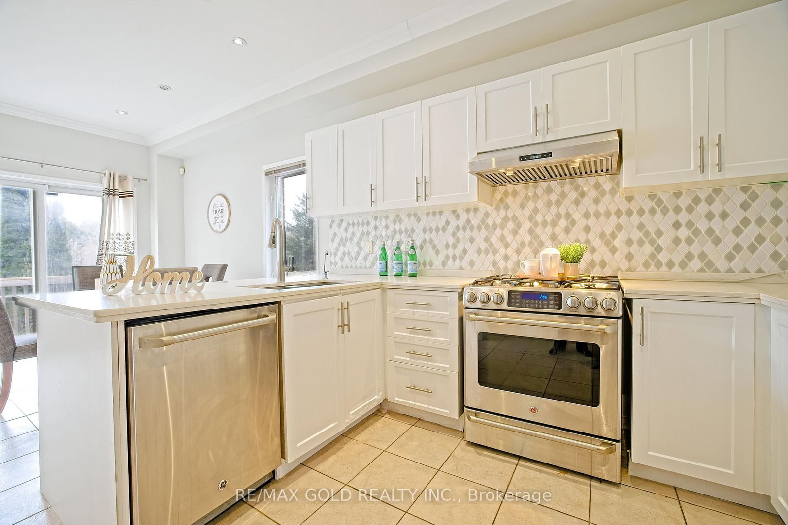 Detached House for sale at 16 Cottontail Road, Brampton, Ontario, L7A 3R3 - Fletcher's Meadow - MLS: W12982380