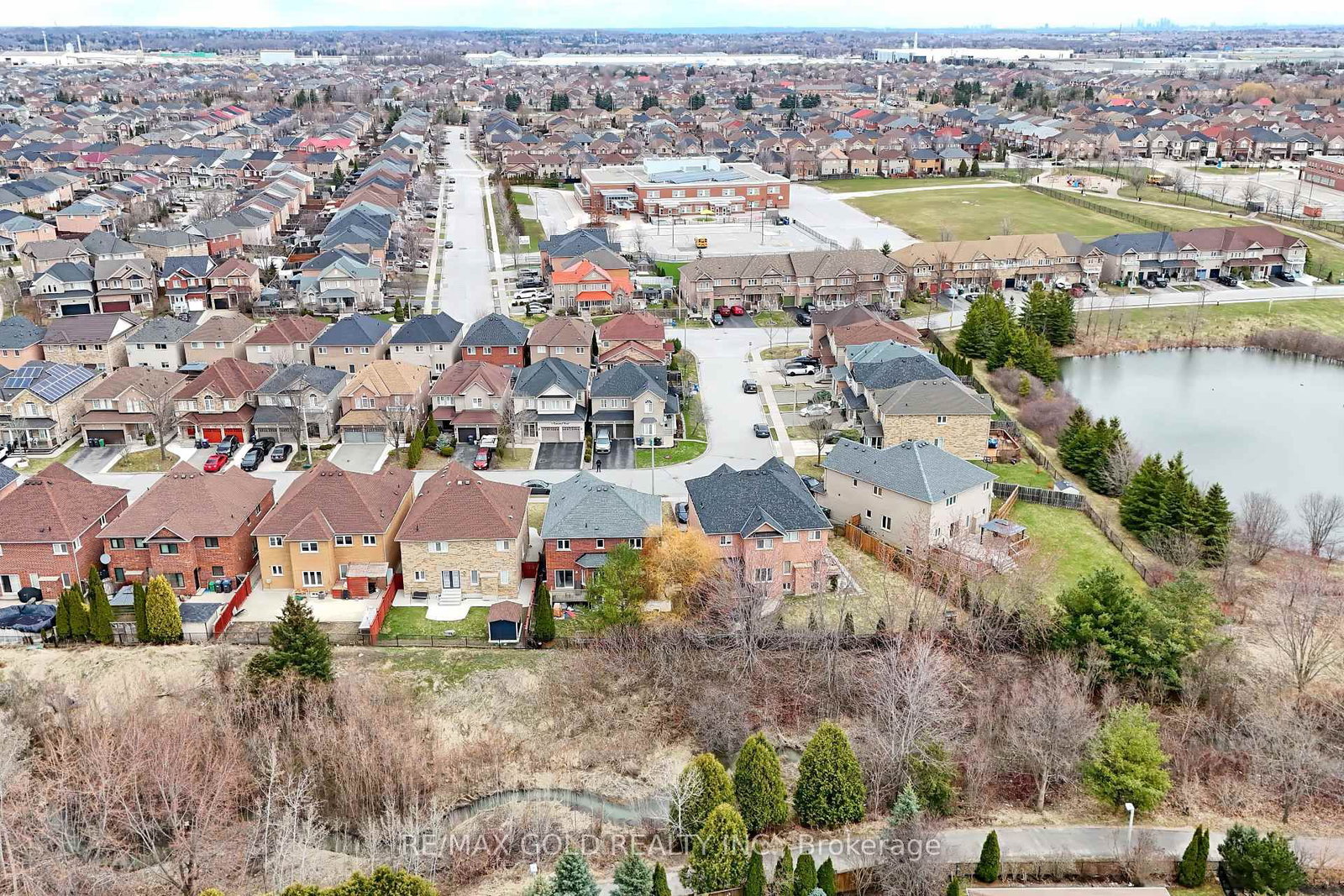 Detached House for sale at 16 Cottontail Road, Brampton, Ontario, L7A 3R3 - Fletcher's Meadow - MLS: W12982380