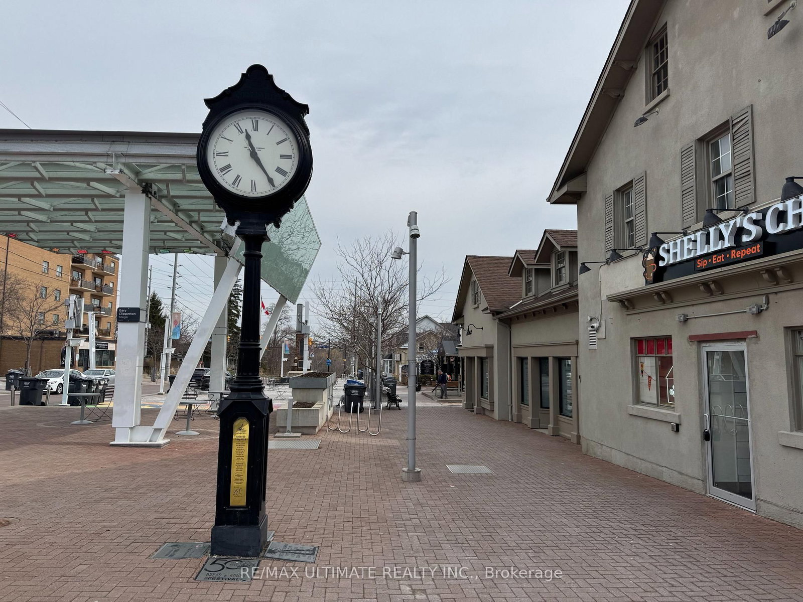 213 Queen Street S - Photo 4