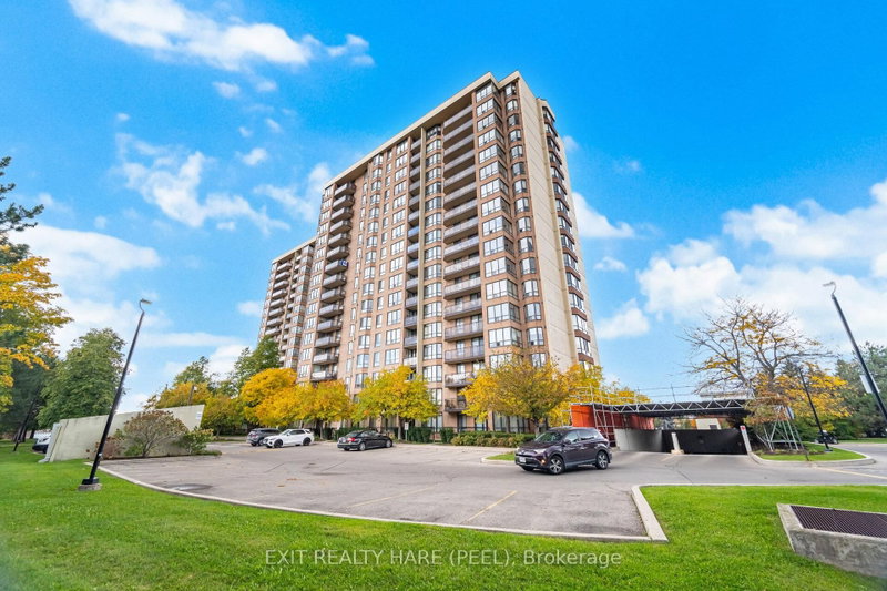 912 - 20 Cherrytree Drive