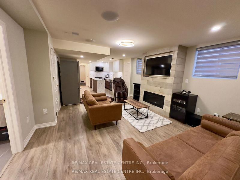 home for lease on 271 Sixteen Mile Drive