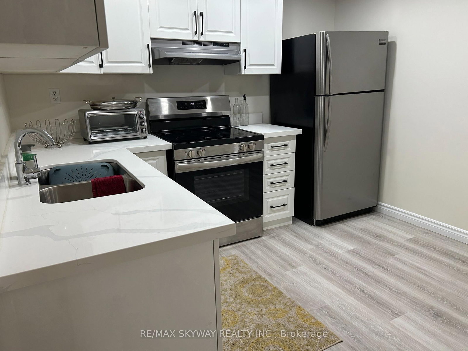 118 Archdekin Drive, Unit Basement - Photo 4