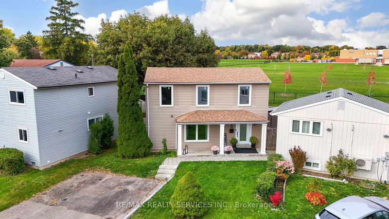 31 Huntingwood Cres, Brampton, L6S 1S5 | Image 2