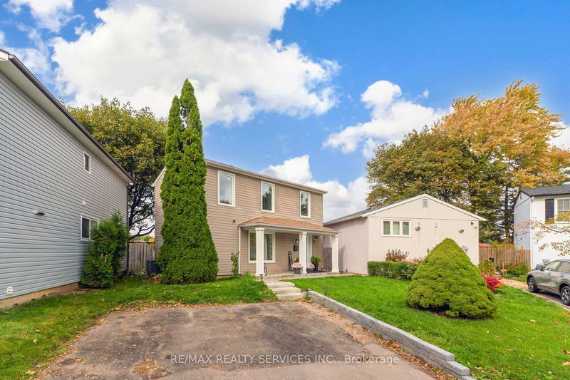 31 Huntingwood Cres, Brampton, L6S 1S5 | Image 3
