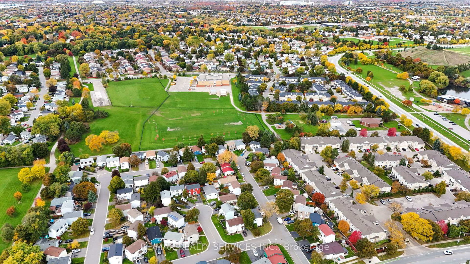 Detached House for sale at 31 Huntingwood Crescent, Brampton, Ontario, L6S 1S5 - Central Park - MLS: W12982548