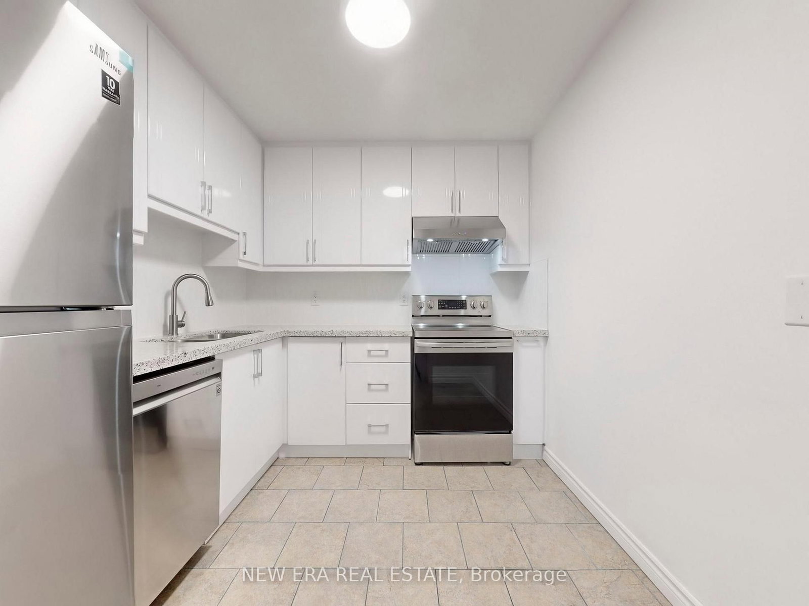 115 Hillcrest Avenue, Unit 409 - Photo 6