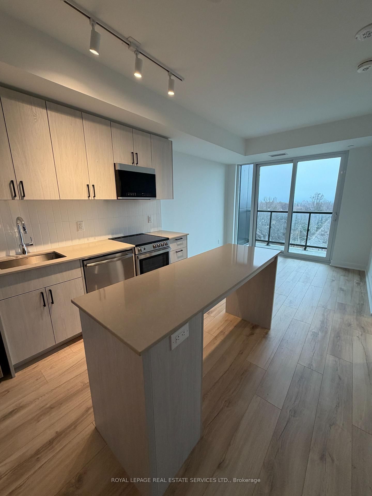 1660 Bloor Street W, Unit 1005 - Photo 2